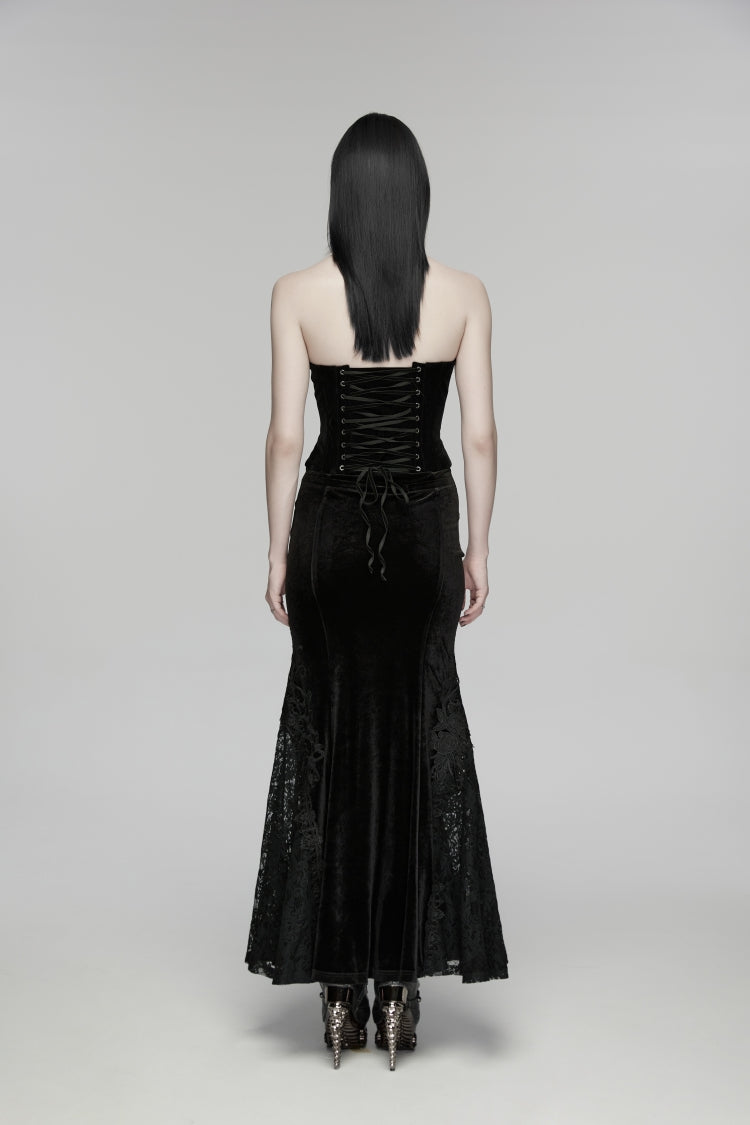 Subtly Elegant Garment with a Refined Vintage Look