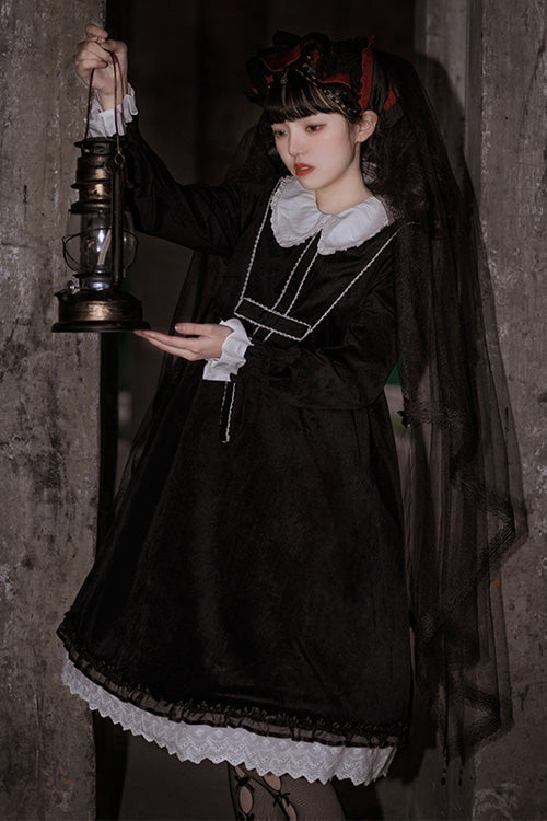 Beautifully Crafted Dress in a Classic Style