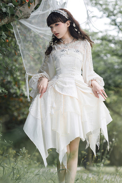 Beautifully Crafted Dress in a Classic Style