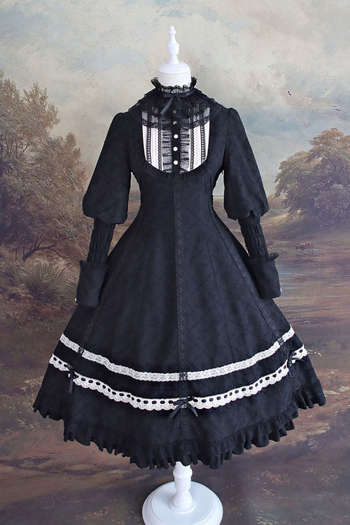 Beautifully Crafted Dress in a Classic Style