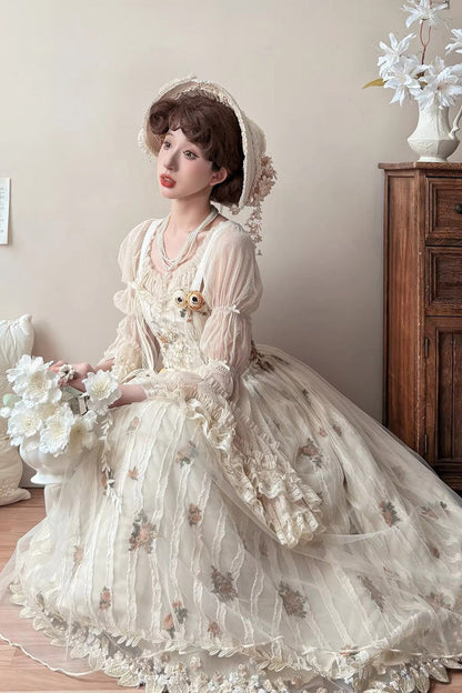 Subtly Elegant Dress with a Refined Vintage Look