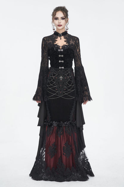Finely Styled Blouse with a Classic Vintage Look