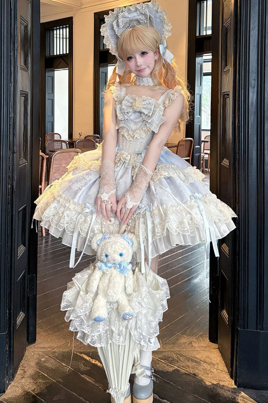 Beautifully Crafted Dress in a Classic Style