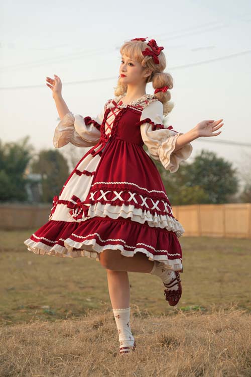 Classic Vintage Dress with a Flattering Fit