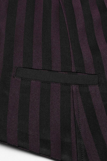 Effortlessly Elegant Garment with a Timeless Design