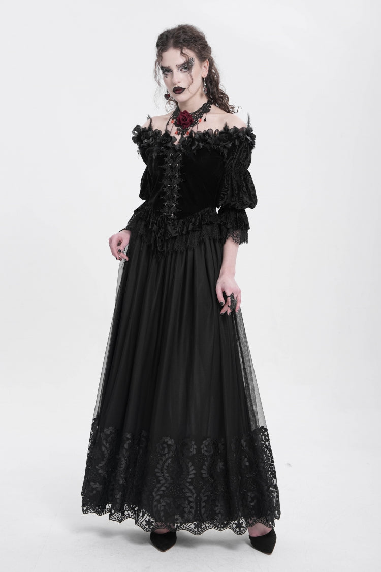 Beautifully Crafted Blouse in a Classic Style