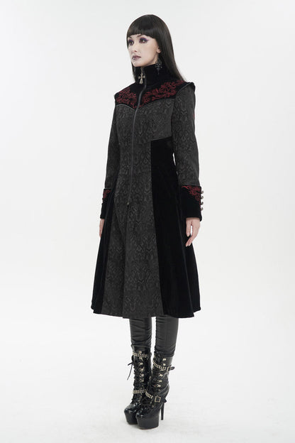 Finely Styled Coat with a Classic Vintage Look