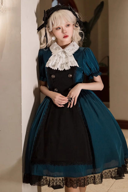 Vintage Style Dress with a Modern Fit