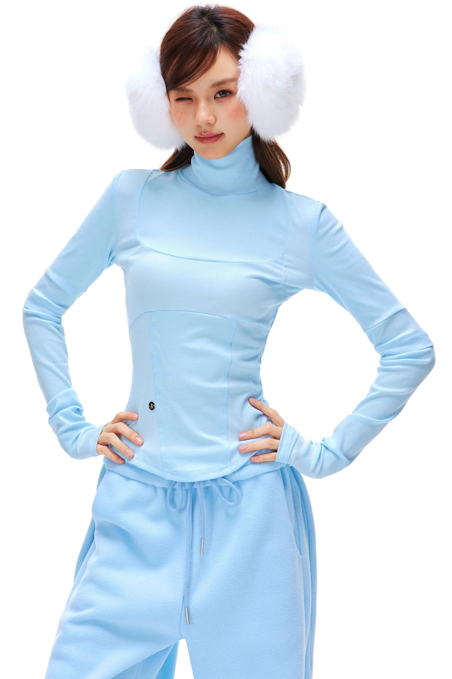 Slim Base Turtle Neck Top