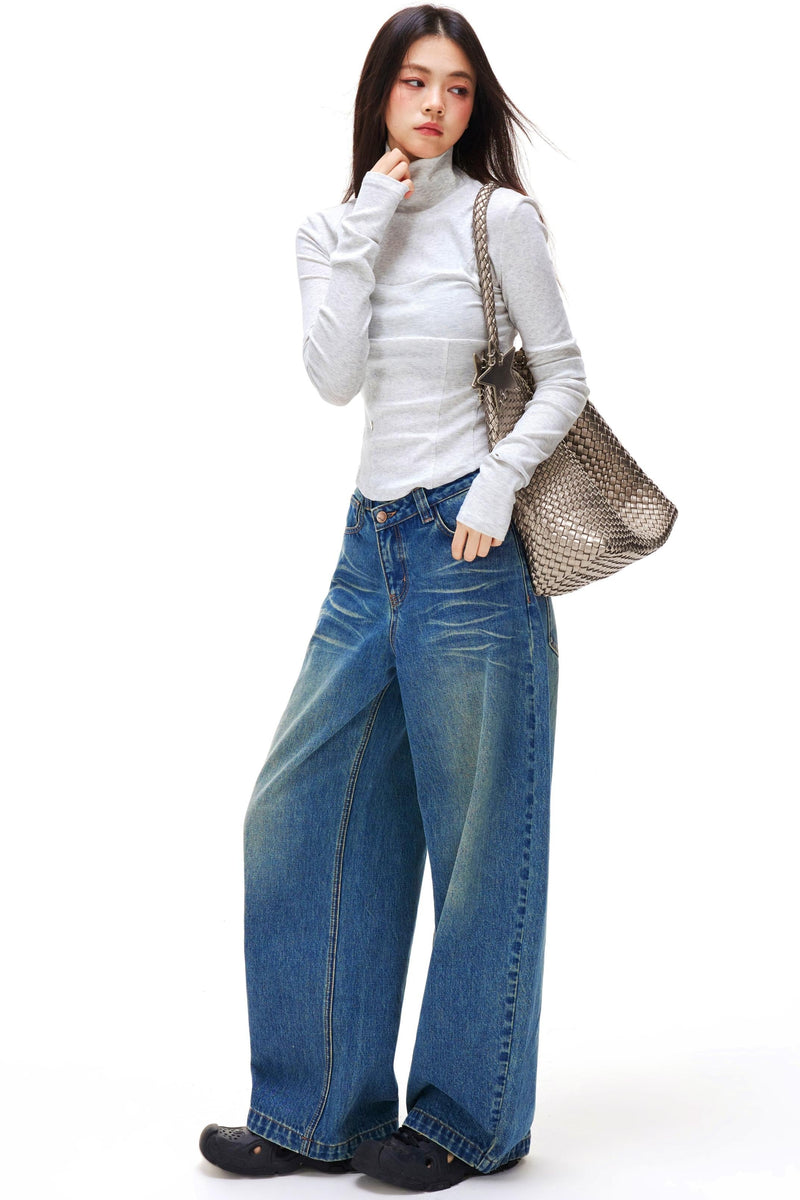 Slim Base Turtle Neck Top
