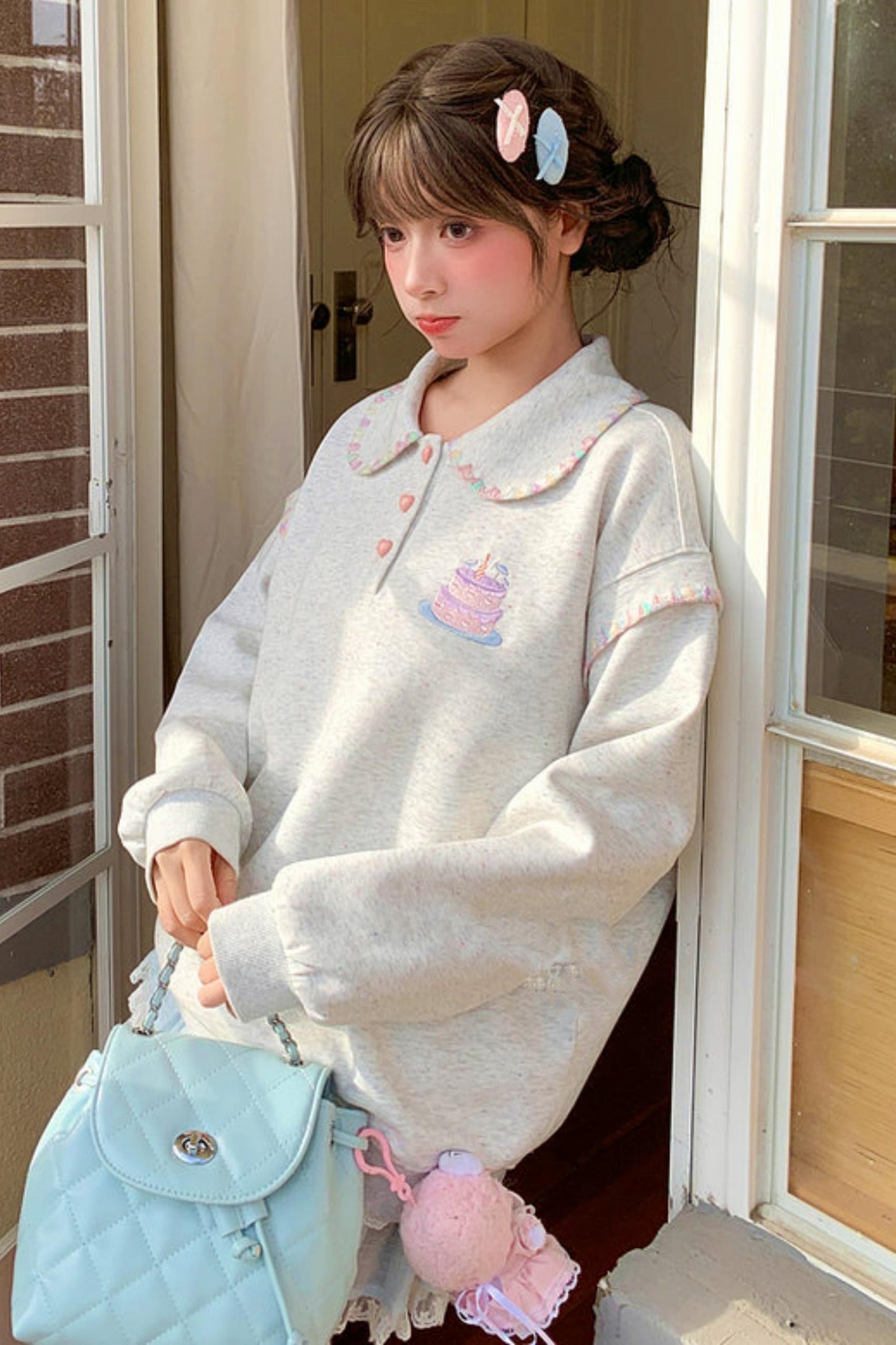 Doll Collar Loose Sweatshirt