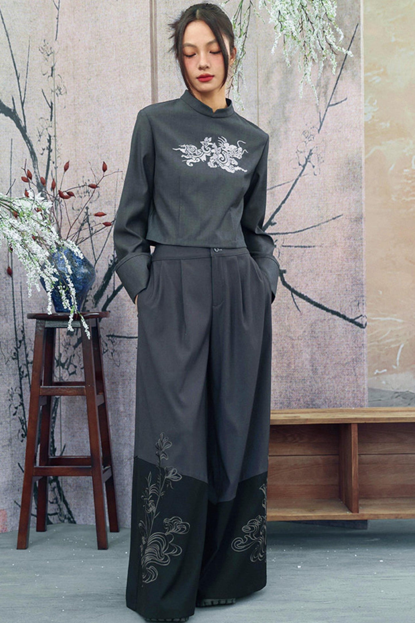 Dragon Embroidery Blazer Top