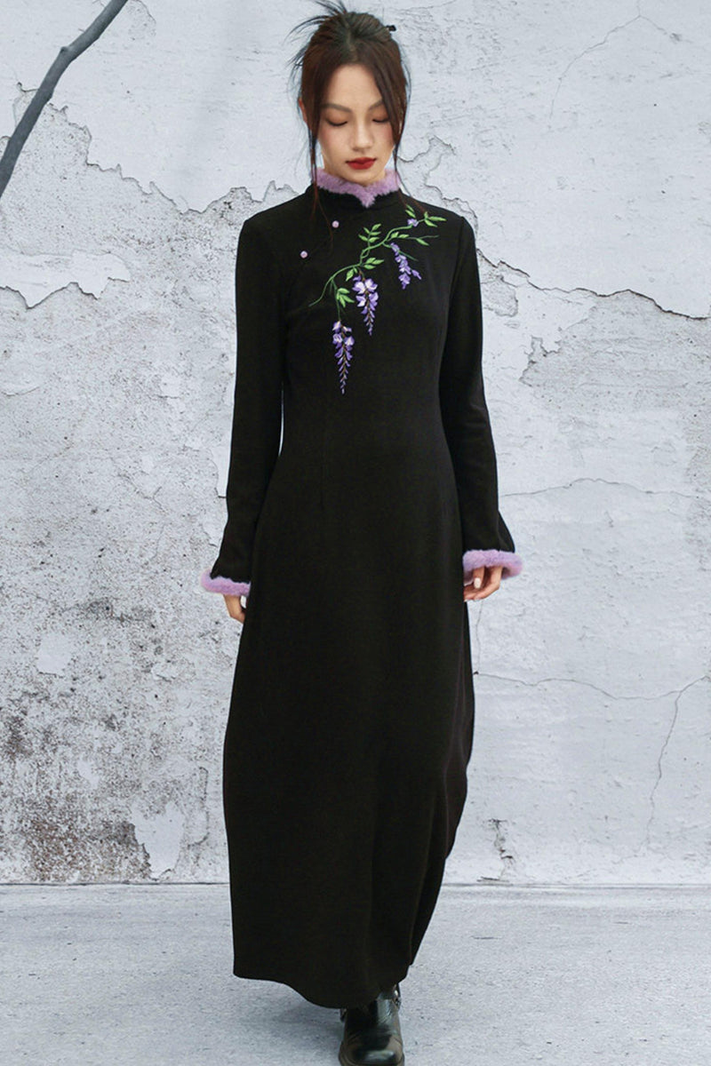 Wisteria Embroidery Knit Dress