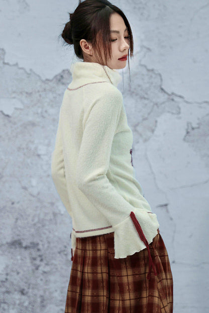 Color Blocked Plush Knit Sweaters