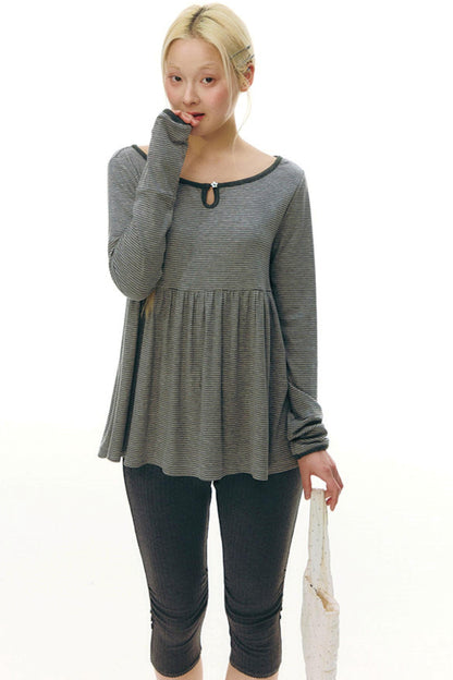 Color Block Flare Top With Neckline