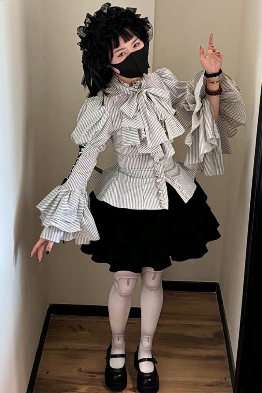 Princess Sleeve Gothic Striped Lolita Blouse