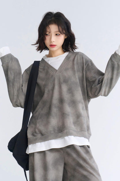 Museum Style Relaxed Top + Loose Pants