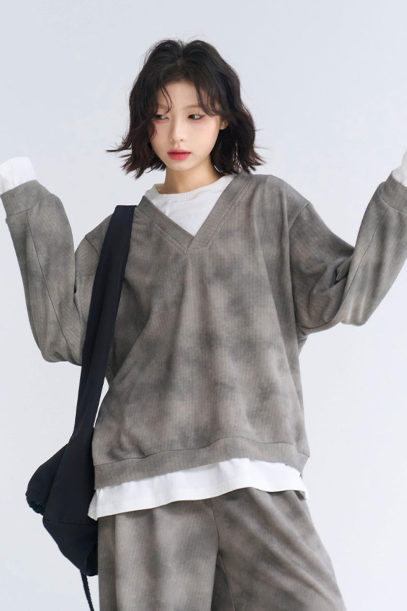 Museum Style Relaxed Top + Loose Pants