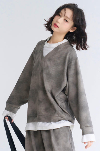Museum Style Relaxed Top + Loose Pants