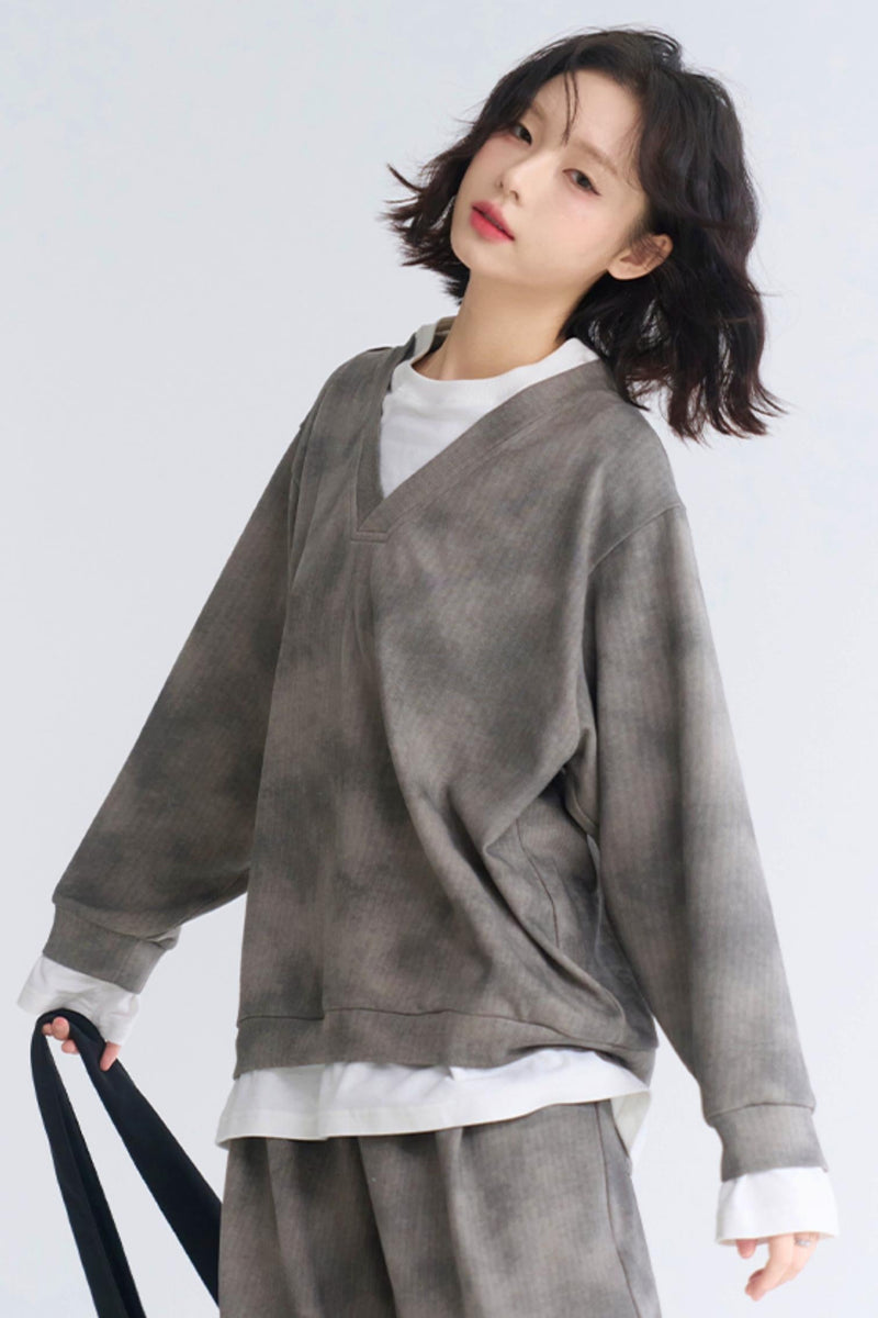 Museum Style Relaxed Top + Loose Pants