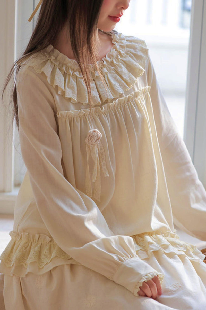 Sweet Lace Trim Blouse