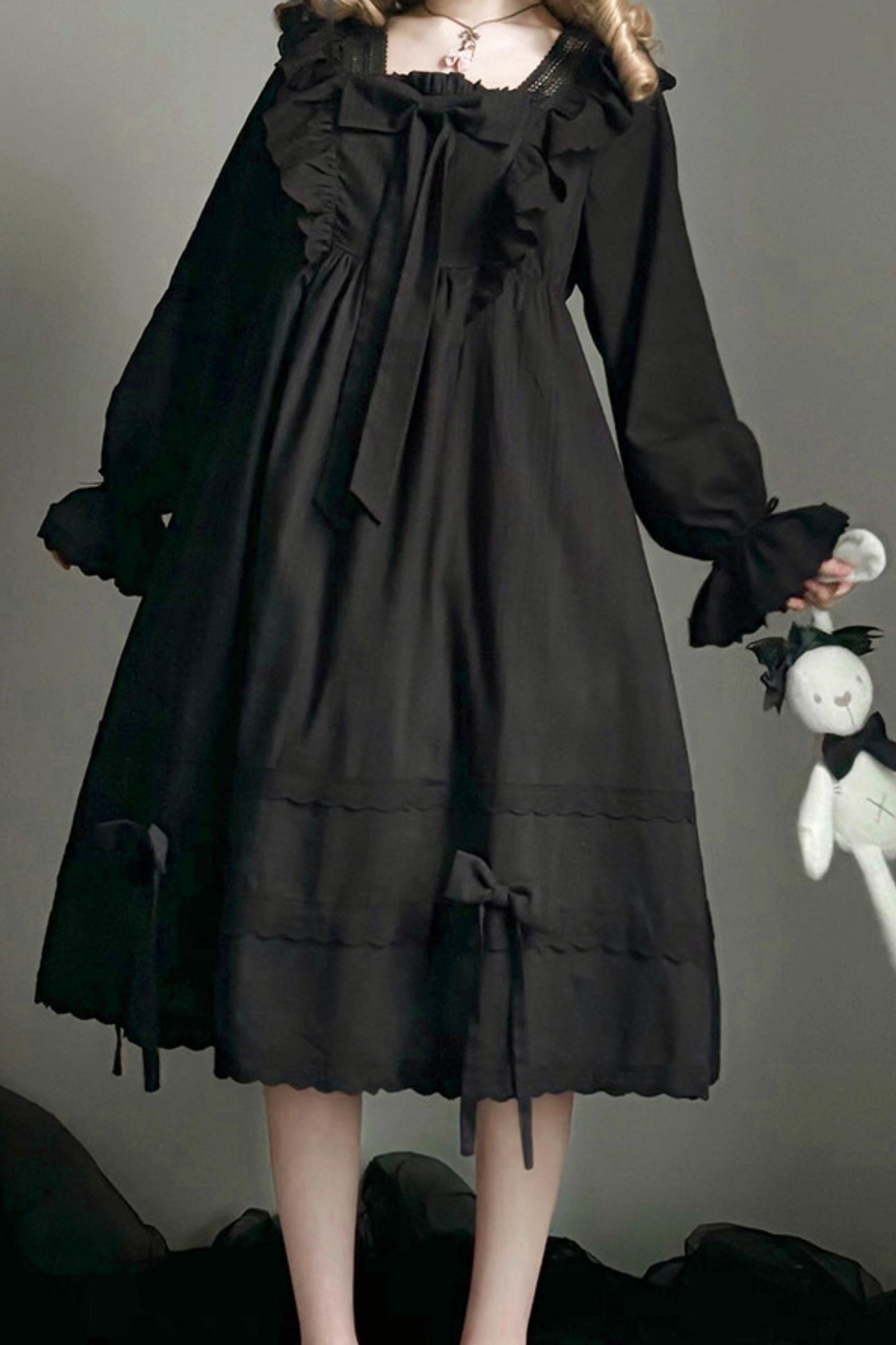 Lace Ribbon Gothic Princess Dress