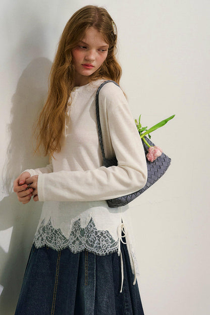Swinging Silhouette Lace Blouse