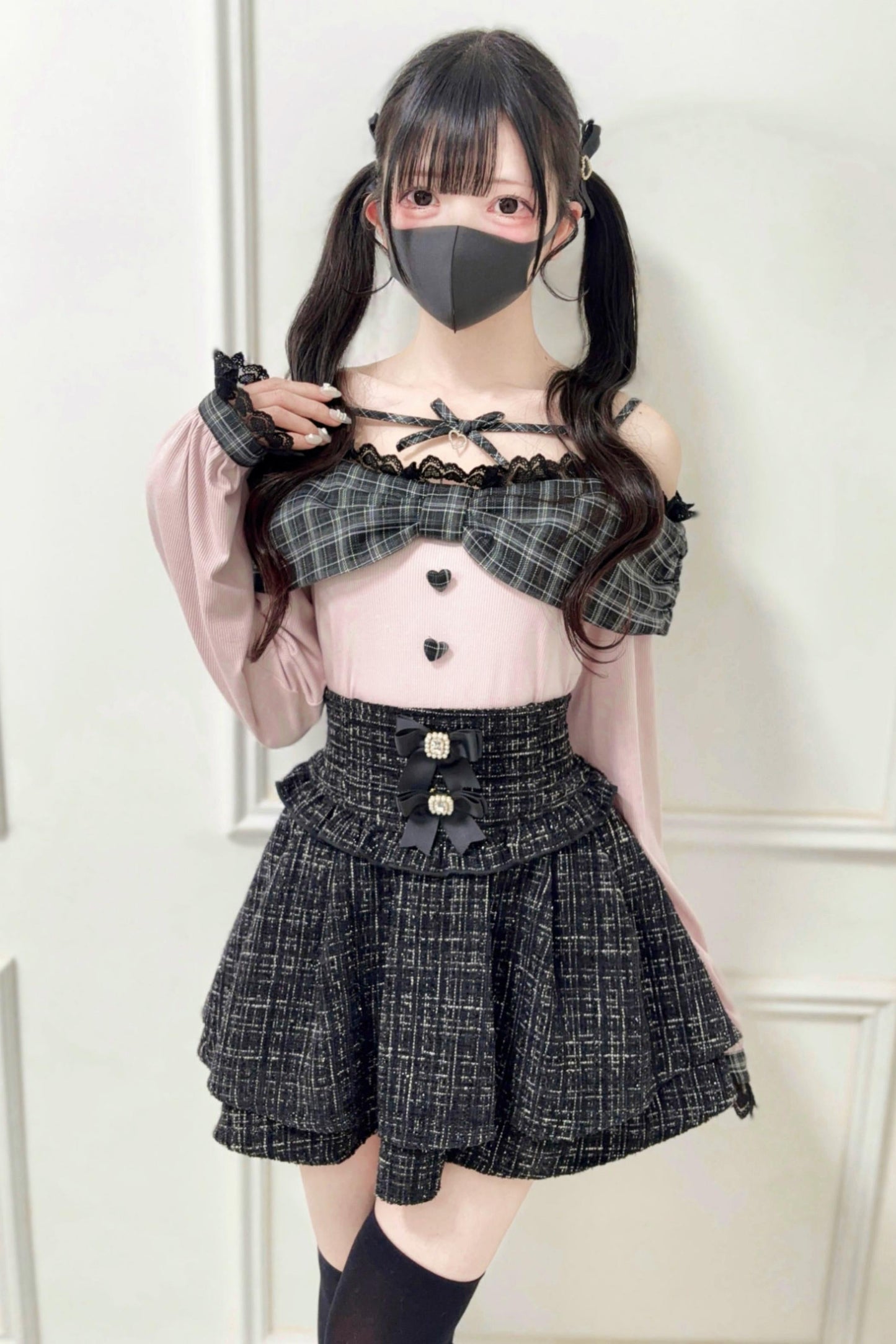 Off-shoulder Lace Ribbon Strap Knit Top