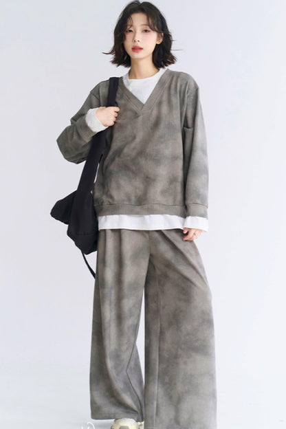 Museum Style Relaxed Top + Loose Pants