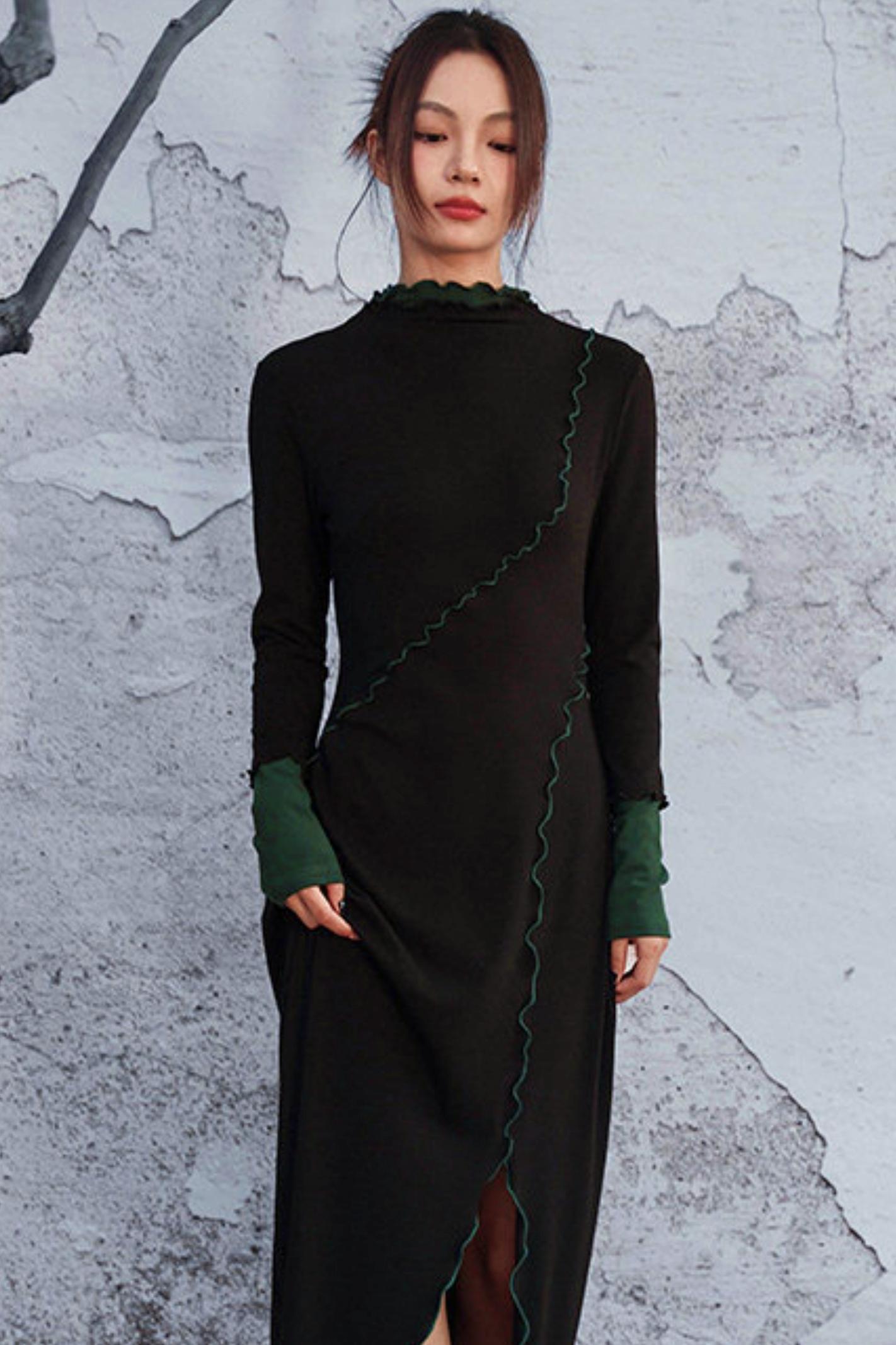 Dark Mode Mellow Dress