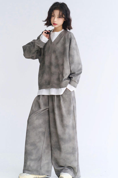Museum Style Relaxed Top + Loose Pants
