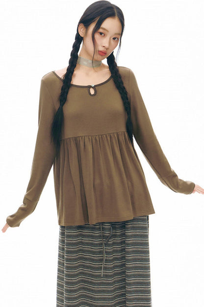 Color Block Flare Top With Neckline