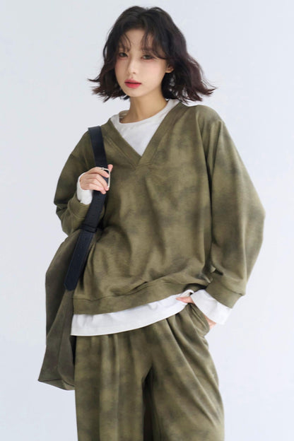 Museum Style Relaxed Top + Loose Pants