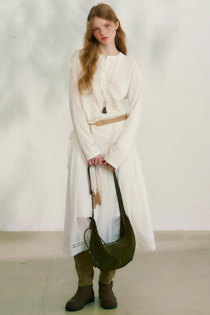 Swinging Silhouette Lace Blouse