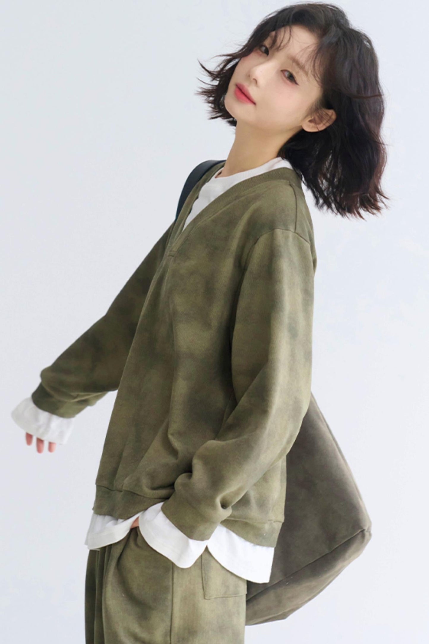 Museum Style Relaxed Top + Loose Pants