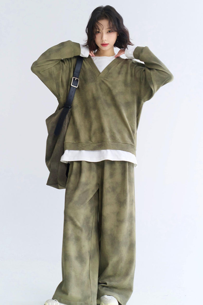 Museum Style Relaxed Top + Loose Pants