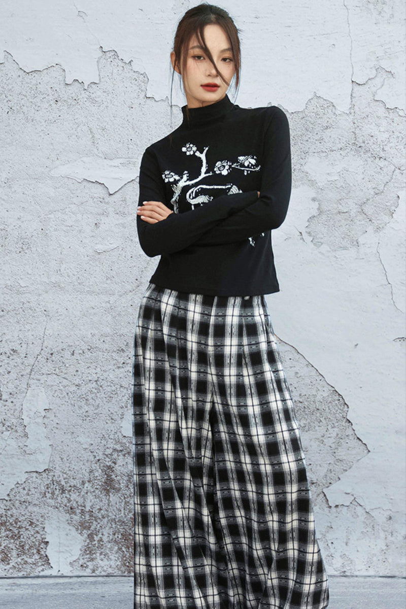 Artistic Knit Slim Fit Top