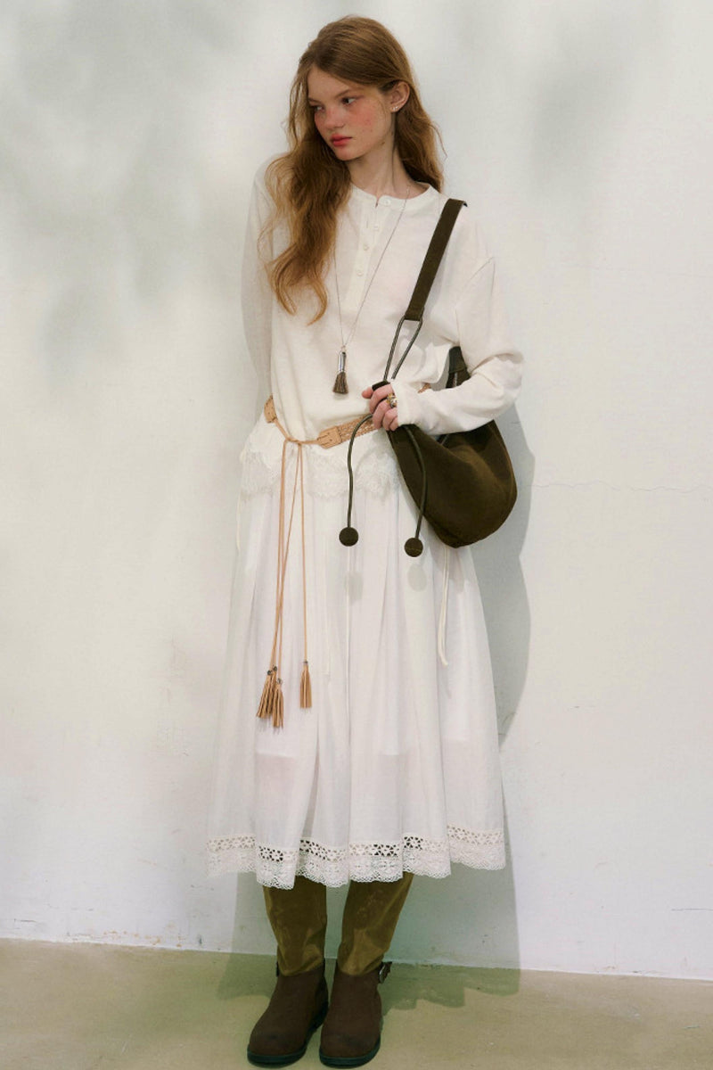 Swinging Silhouette Lace Blouse