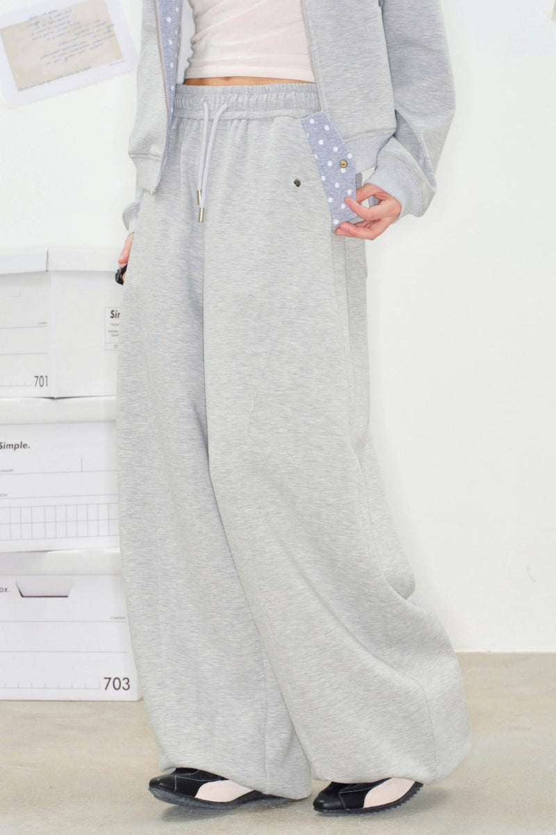Mode Hoodie + Loose Pants
