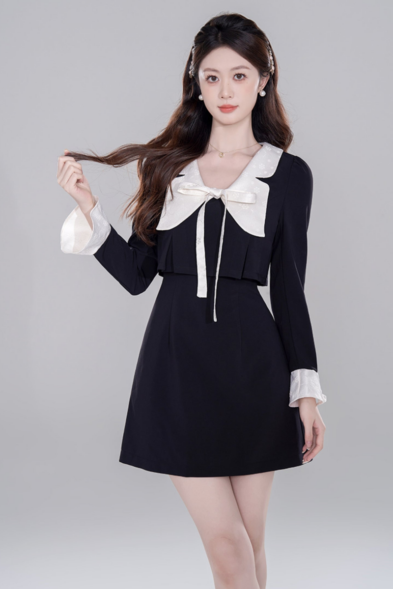Black Neck Rich Daughter Dress