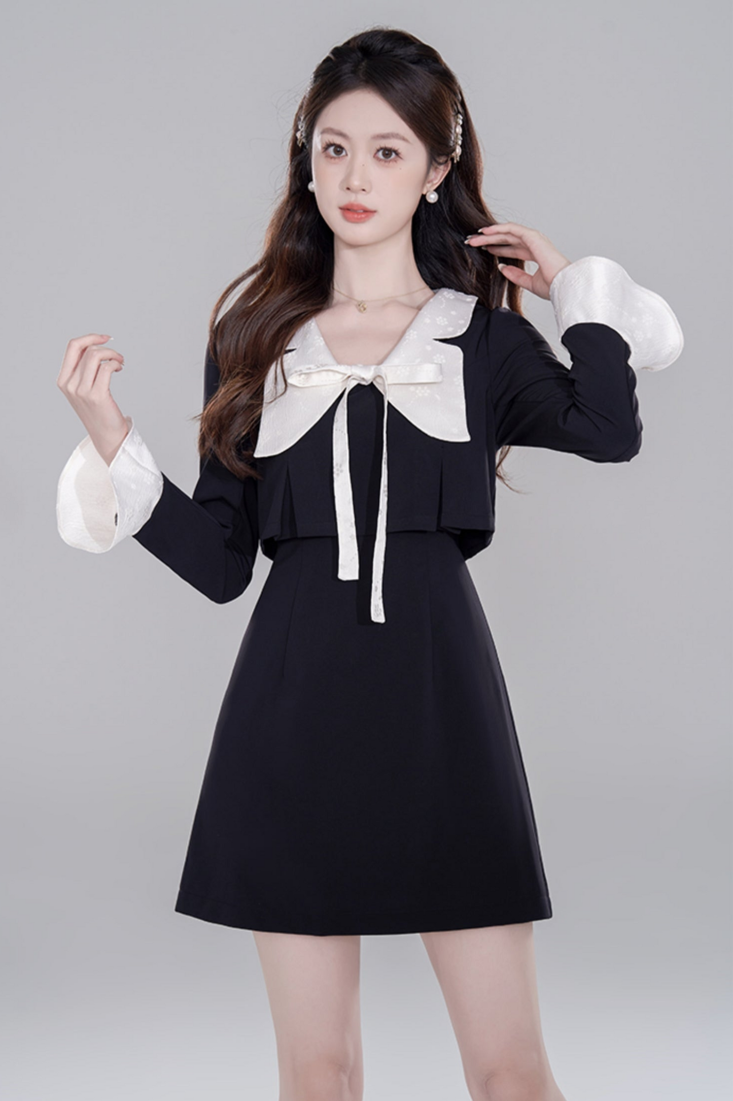 Black Neck Rich Daughter Dress