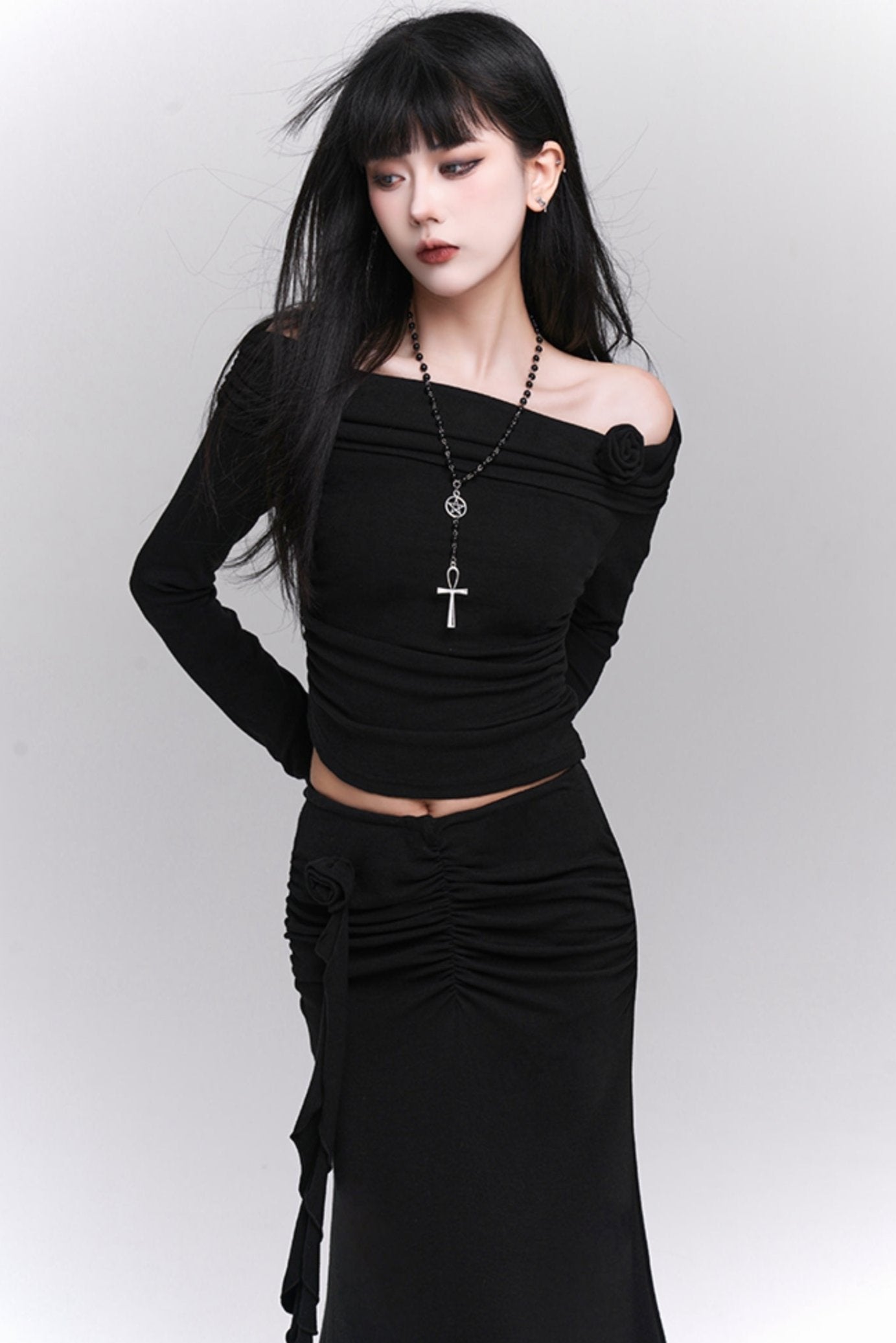 Sweet Spicy One-shoulder Set