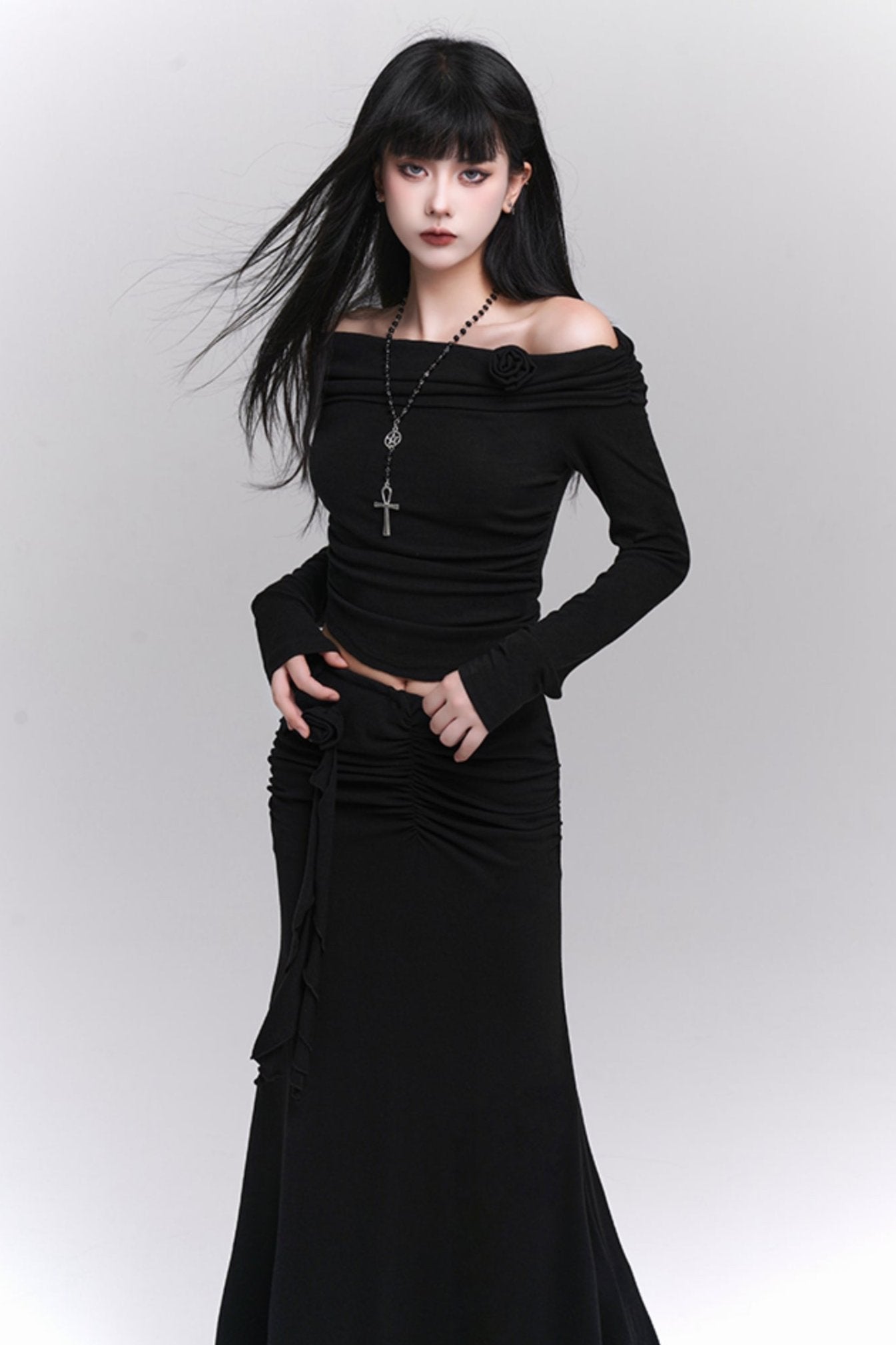 Sweet Spicy One-shoulder Set