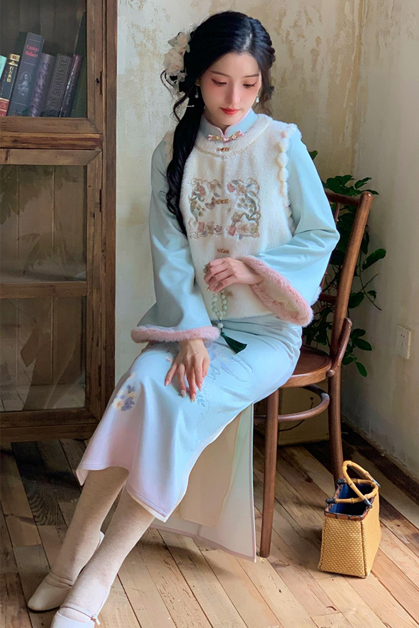 Plush Round Neck Chinese-style Set