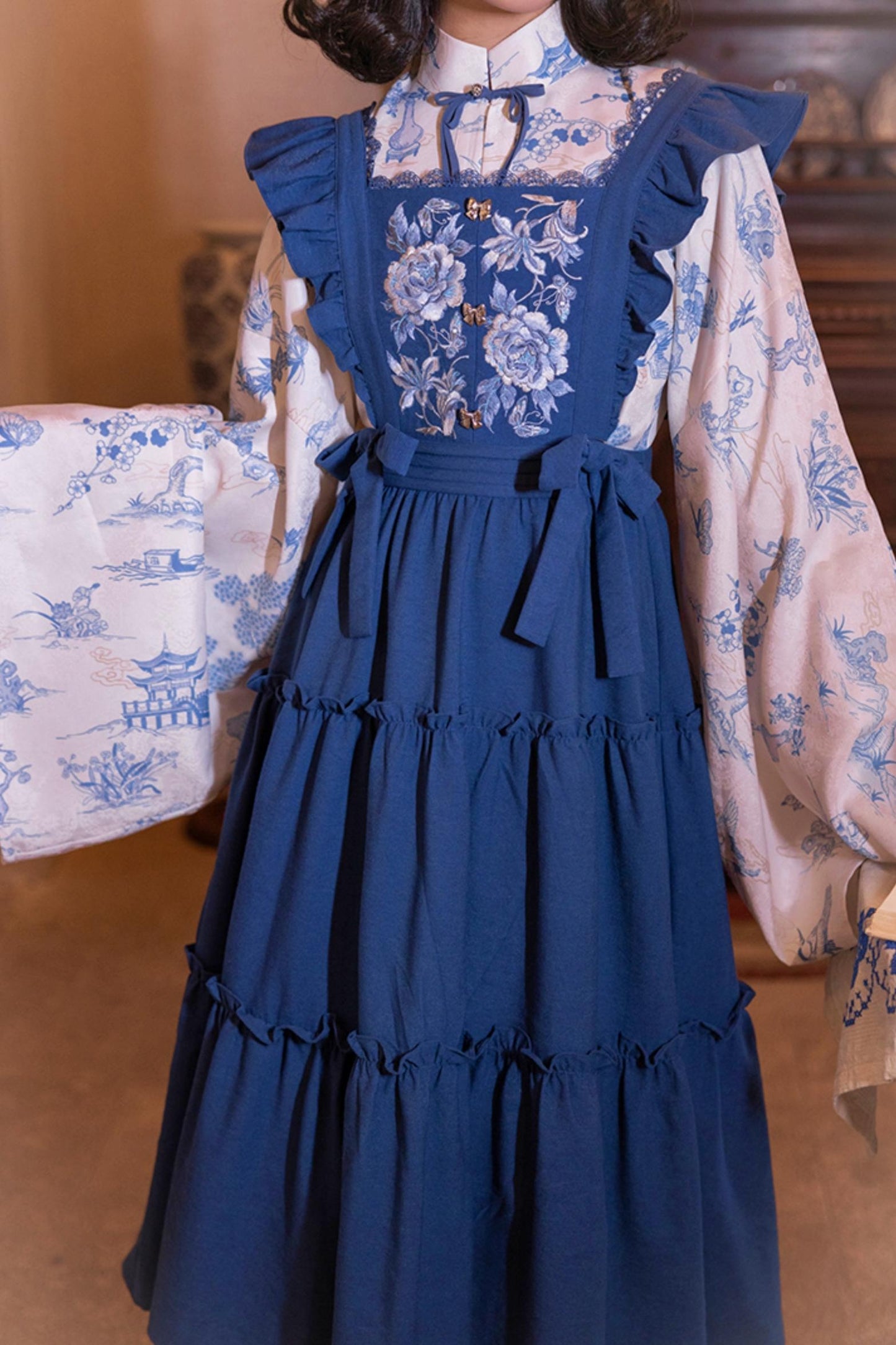 [pre-order] Blue and White Stand Up Collar Chinese-style Set