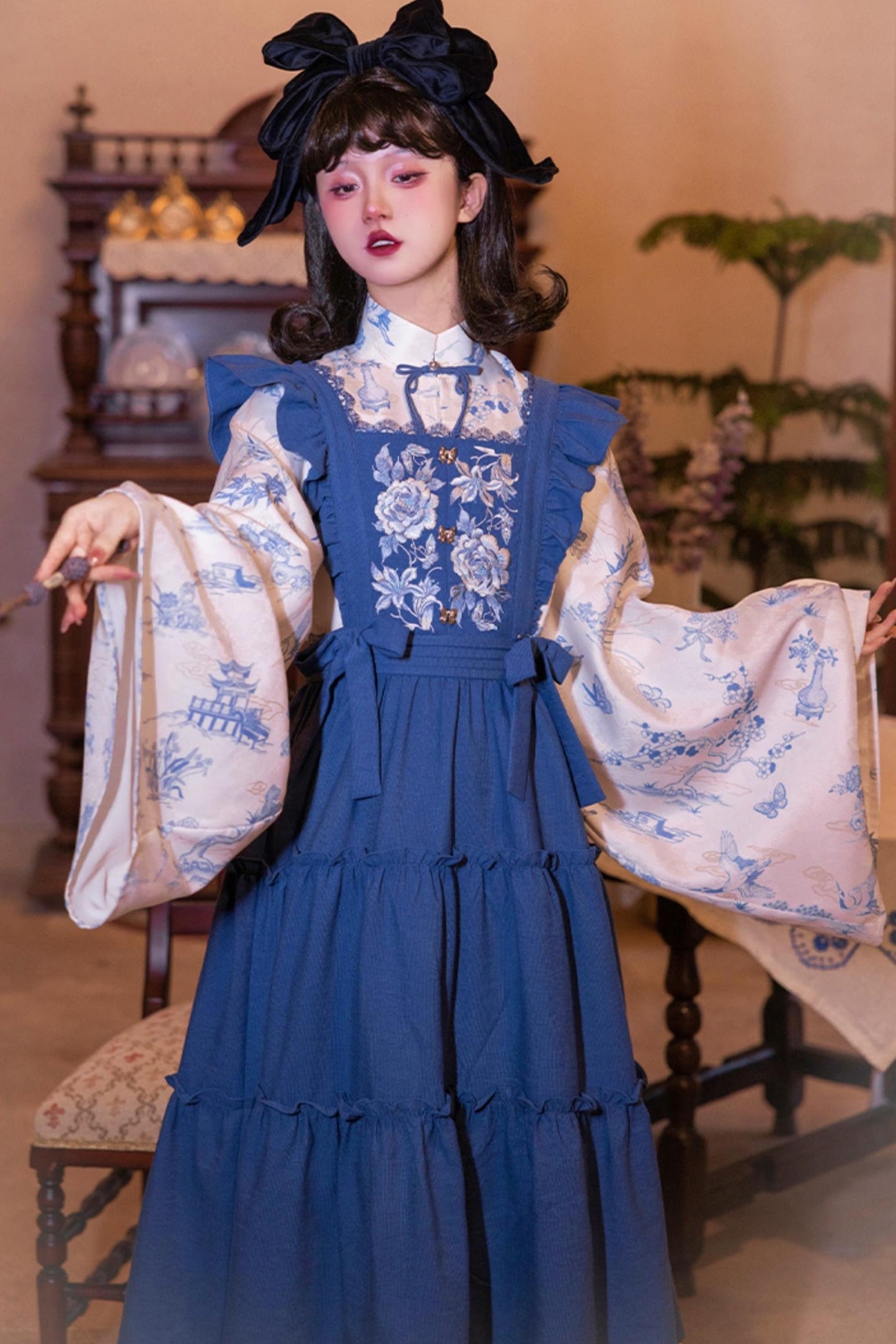 [pre-order] Blue and White Stand Up Collar Chinese-style Set