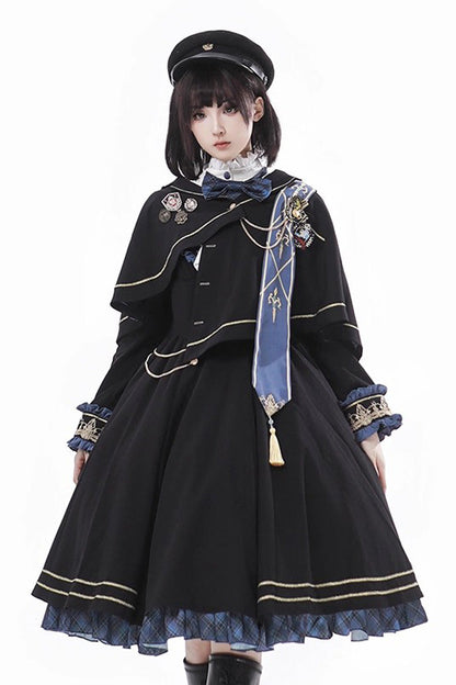 Subtly Elegant Dress with a Refined Vintage Look