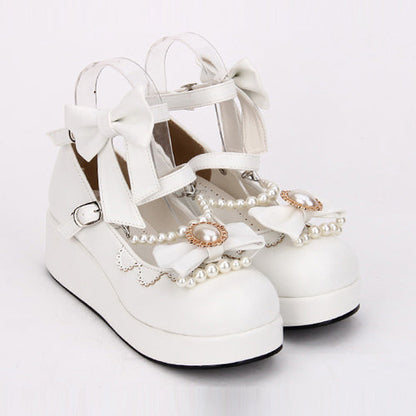 Effortlessly Elegant Shoes with a Timeless Design