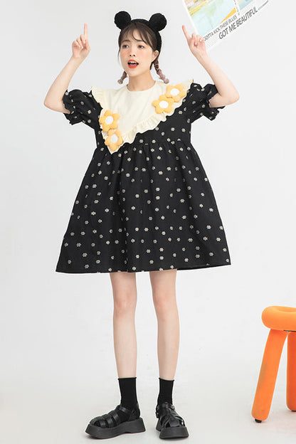 Classic Vintage Dress with a Flattering Fit