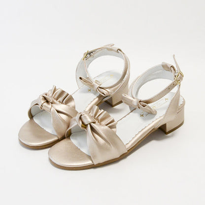 Casually Elegant Sandals with a Refined Edge
